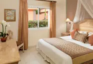 Green Garden Resort & Suites