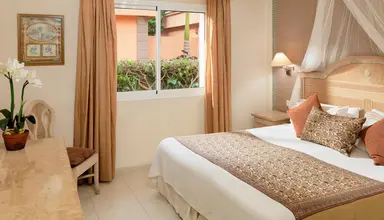 Green Garden Resort & Suites