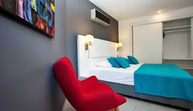 Green Garden Suite