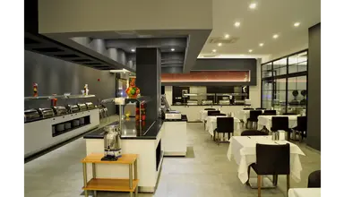 Green Garden Suite