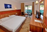 Green Nature Resort & Spa