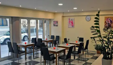 Greta Apartments