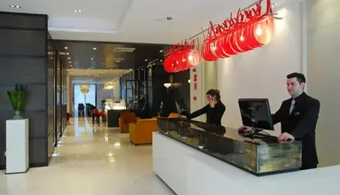 Grupotel Gran Via 678