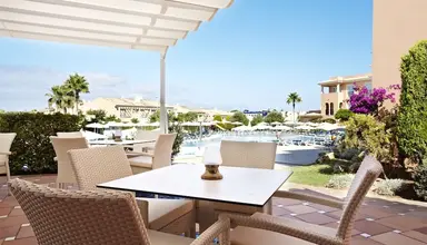 Grupotel Macarella Suites & Spa
