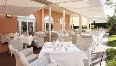 Grupotel Macarella Suites & Spa