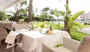 Grupotel Macarella Suites & Spa