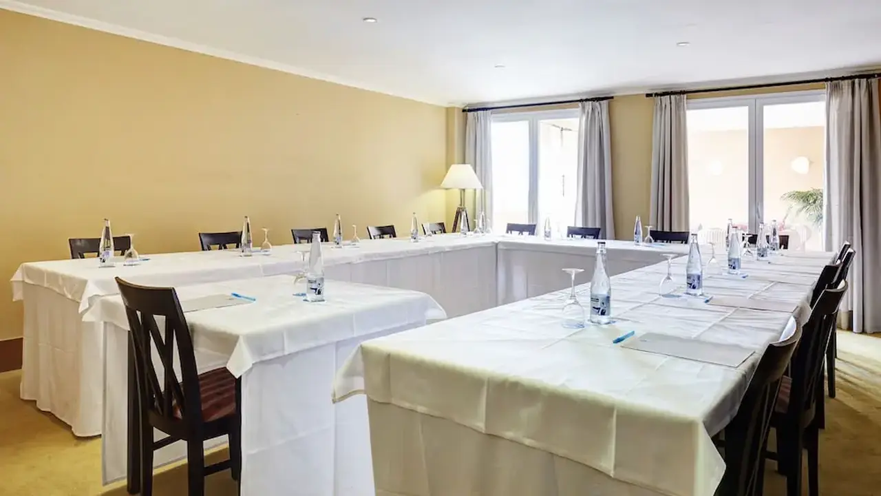 Grupotel Macarella Suites & Spa