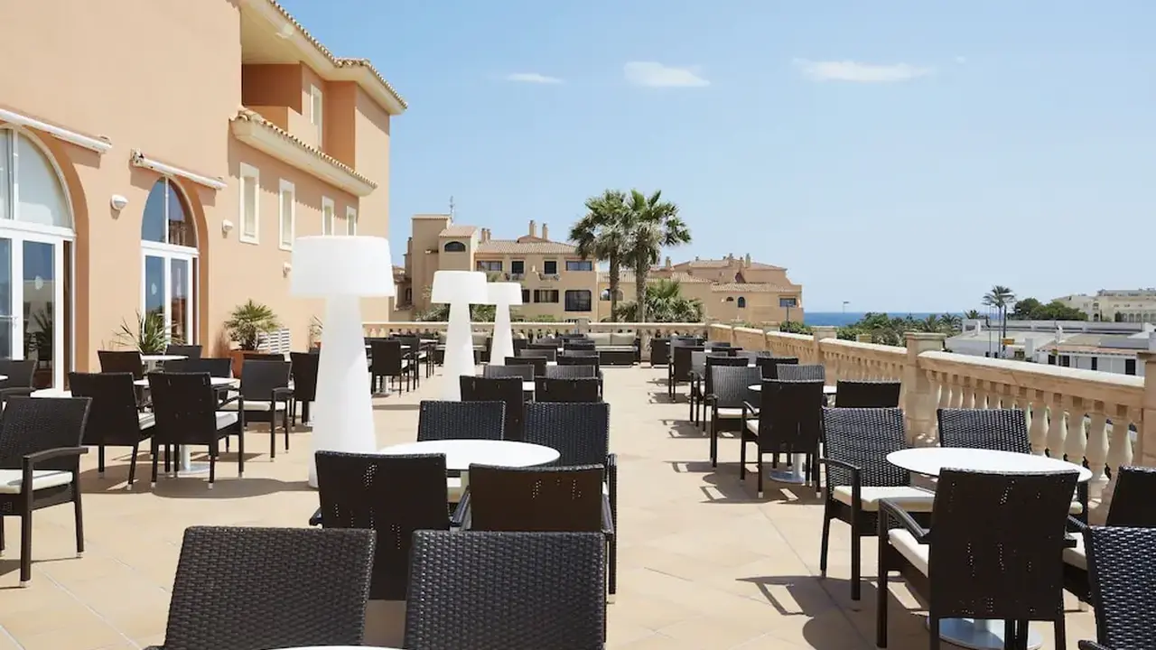 Grupotel Macarella Suites & Spa