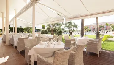 Grupotel Macarella Suites & Spa