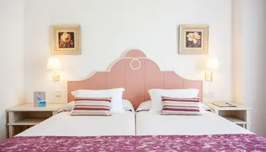 Grupotel Macarella Suites & Spa