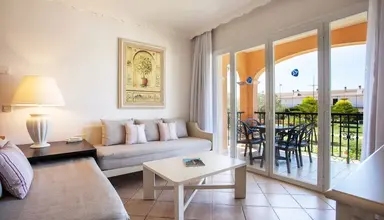 Grupotel Macarella Suites & Spa