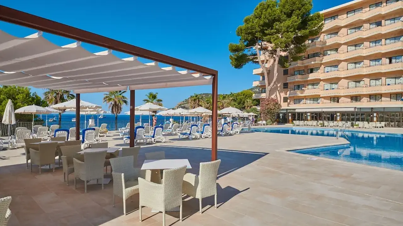 Grupotel Playa Camp de Mar