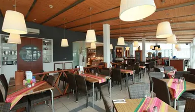 Grupotel Playa Feliz