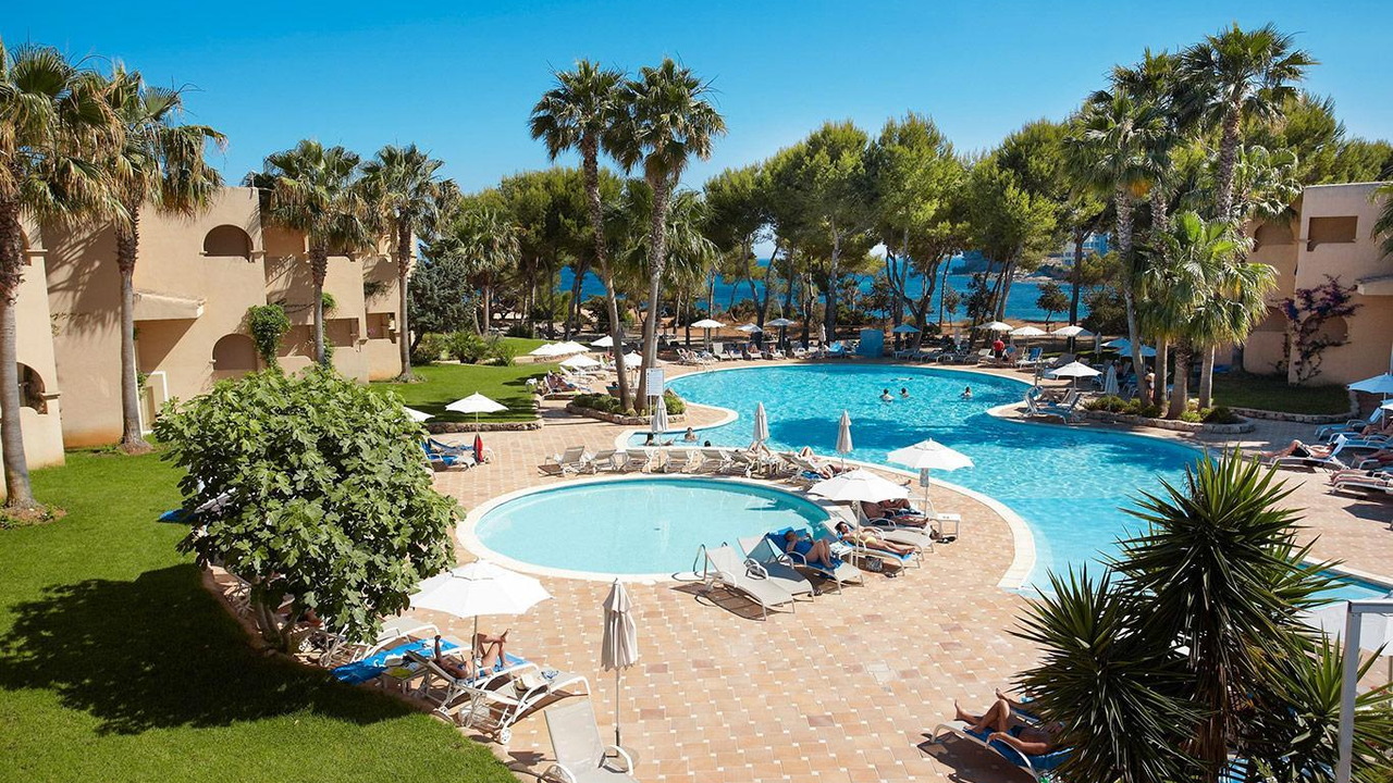 Grupotel Santa Eularia