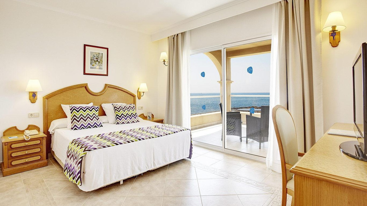Grupotel Santa Eularia
