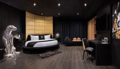 H Hotel