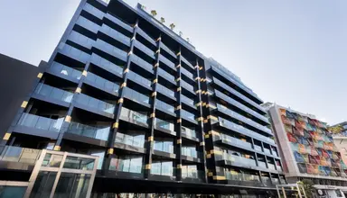 H Hotel