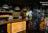 H Hotel