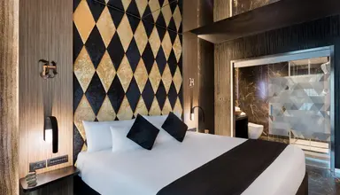 H Hotel