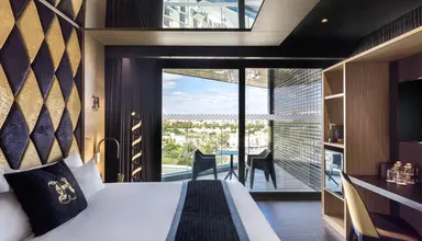 H Hotel