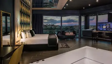 H Hotel