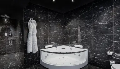 H Hotel