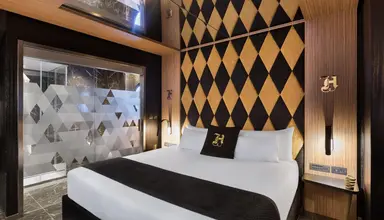 H Hotel