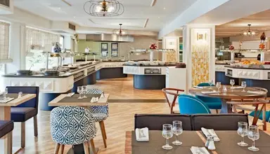 H10 Delfin Park