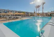 H10 Ocean Dreams