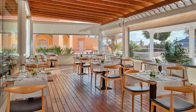 H10 Playa Esmeralda