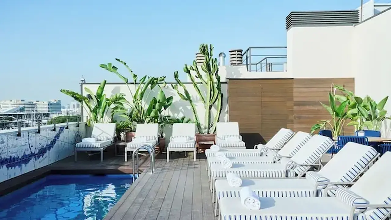 H10 Port Vell