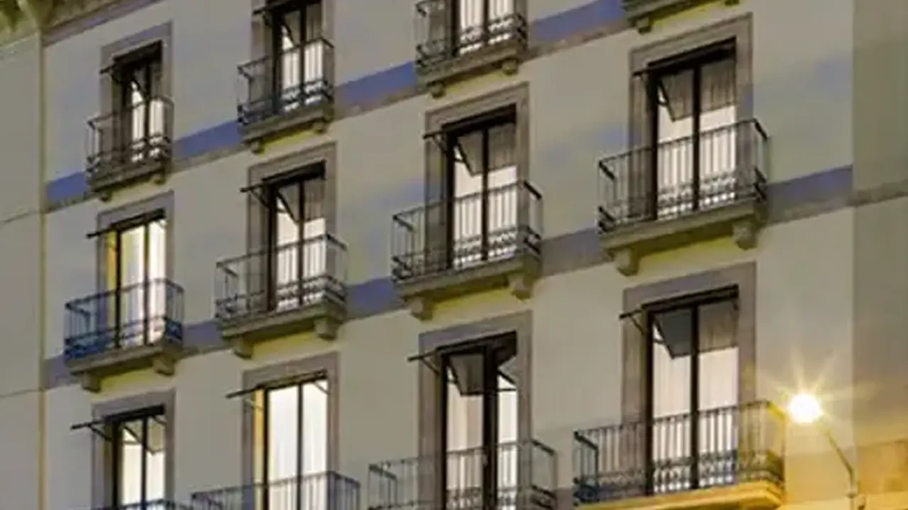 H10 Port Vell
