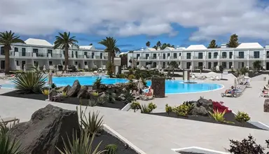 H10 White Suites