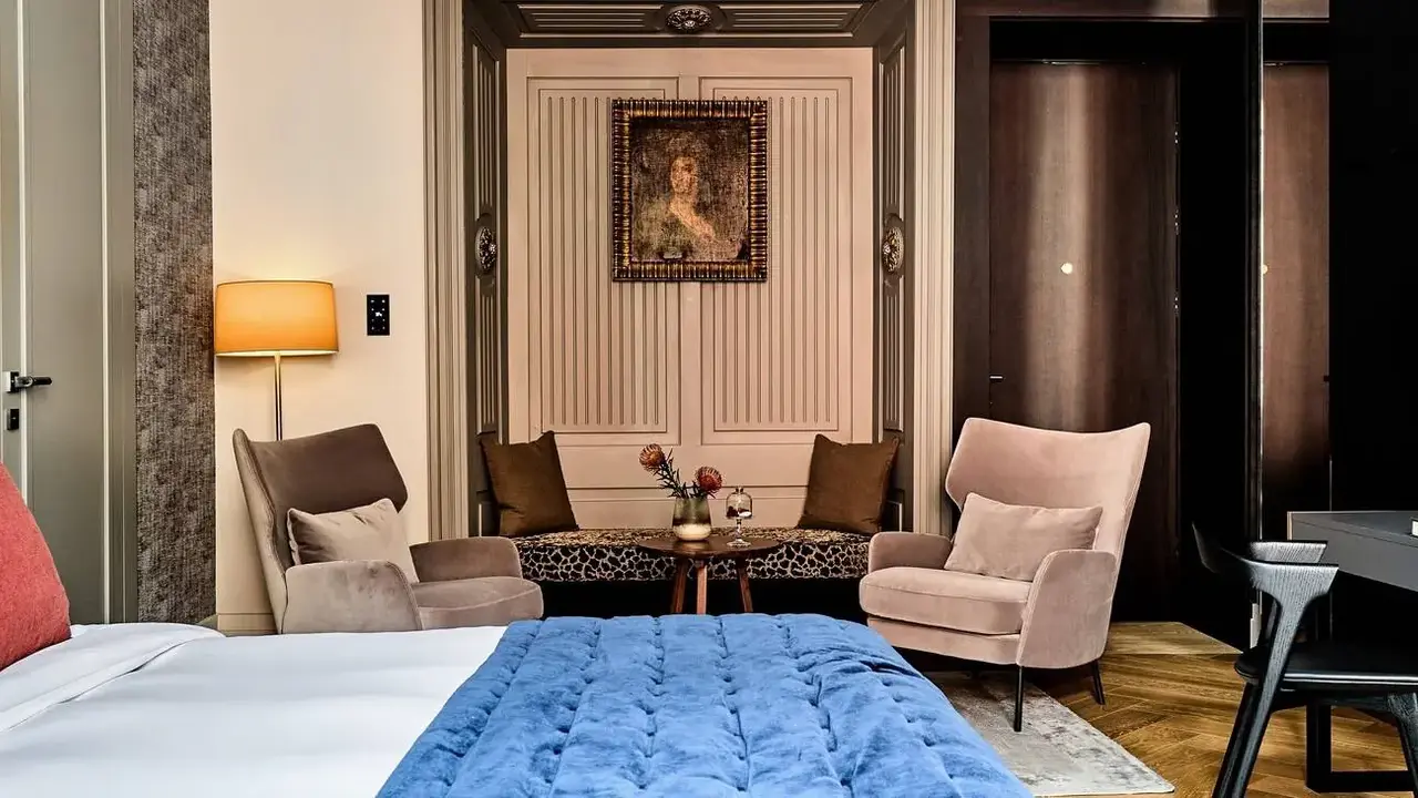 H15 Luxury Palace