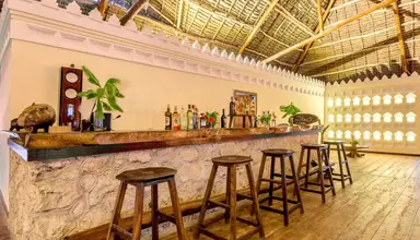 Hakuna Majiwe Beach Lodge