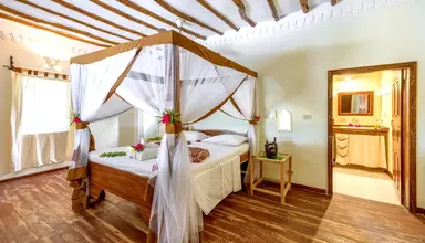Hakuna Majiwe Beach Lodge