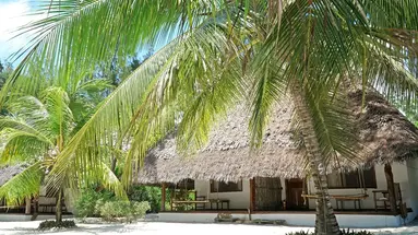 Hakuna Majiwe Beach Lodge