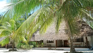 Hakuna Majiwe Beach Lodge