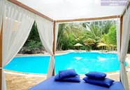 Hakuna Majiwe Beach Lodge
