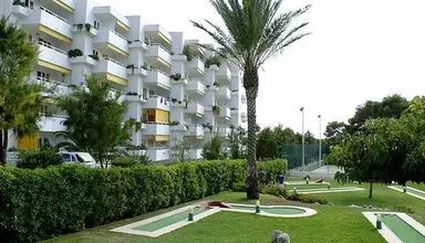 Hamilton Court