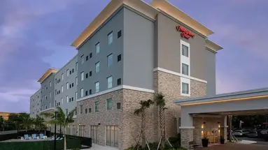 Hampton Inn Miami Airport East