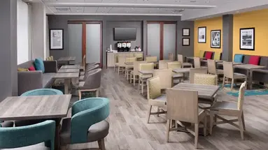 Hampton Inn Miami Airport East