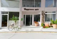 Happiness Apartments