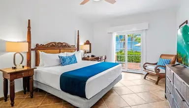 Harbour Village Beach Club