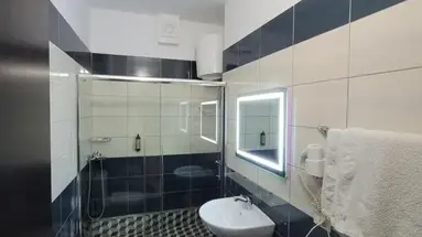Haris (Vlora)