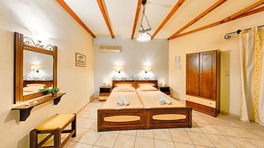 Harmony Studios and Appartements (Limni Keri)