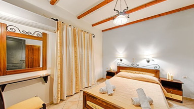 Harmony Studios and Appartements (Limni Keri)