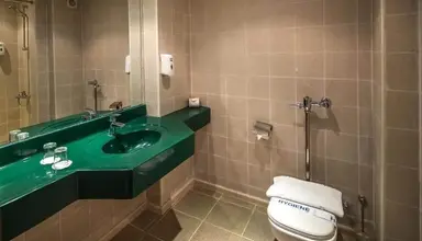Hawaii Riviera Club