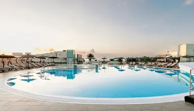 HD Beach Resort & Spa