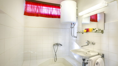 Helios (Stari Grad)